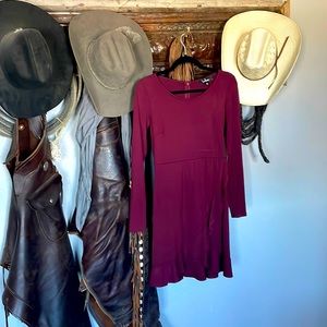 Lulu’s pretty maroon dress, size medium! Worn once for a wedding